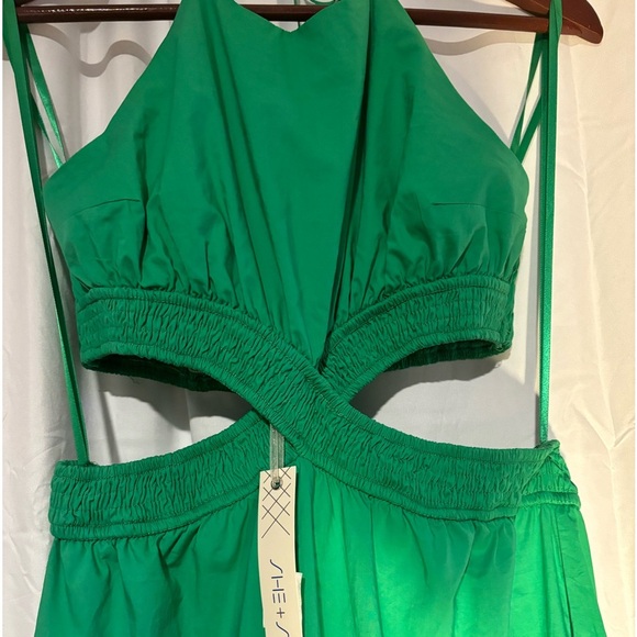 She + Sky Women’s Cut Out Maxi NWT - Picture 4 of 6